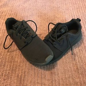 nike rosche all black